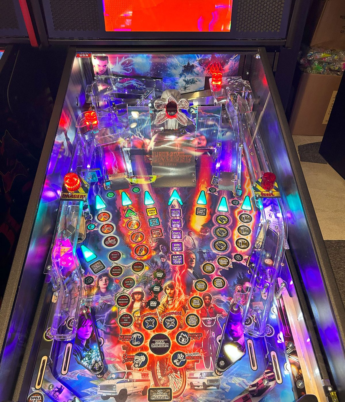 FlipperStrangerThings-5