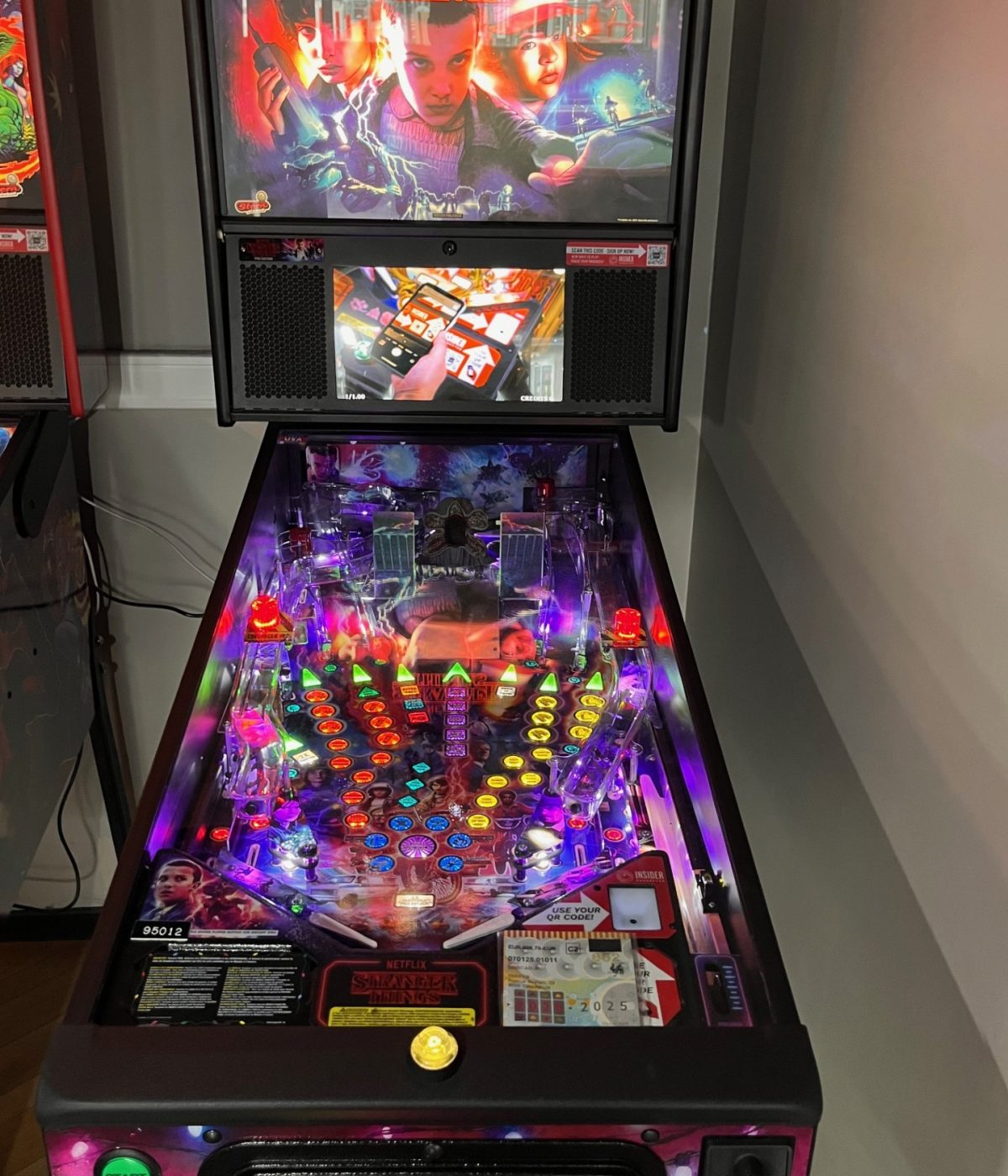 FlipperStrangerThings_2